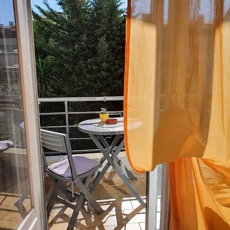 Bellevue Отель 2*