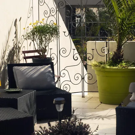 Bellevue Отель Канны