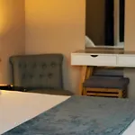 ベルヴュー ホテル 2*